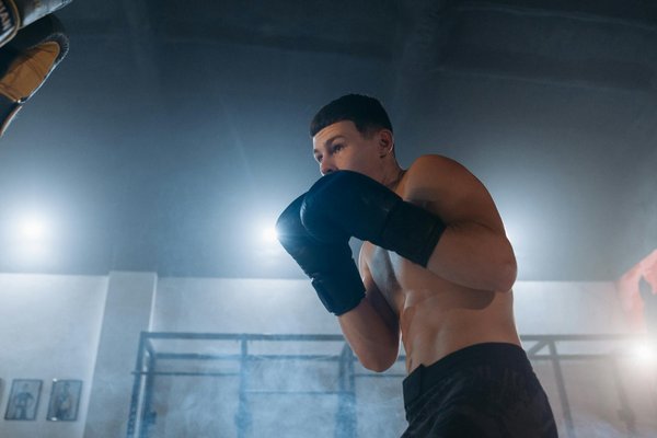 Mastering the Law: UK Regulations for Sport Bikes in Bus Lanes Explained